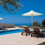 Avraam Sunset With Private Heated Pools Kalamítsi