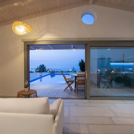 Avraam Sunset With Private Heated Pools