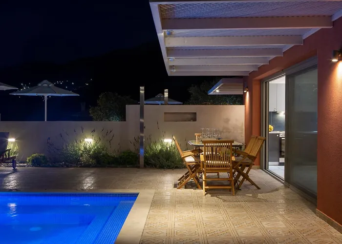 Avraam Sunset With Private Heated Pools Villa Kalamítsi